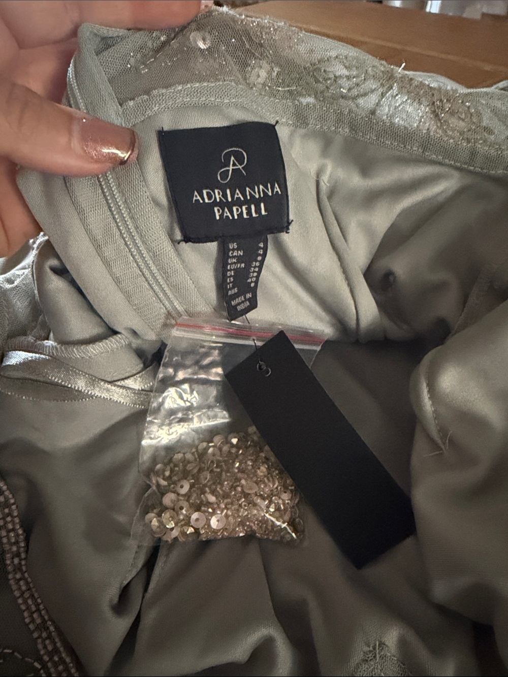 Adrianna Papell Women's V-Neck Beaded Midi Dress Frosted Sage Size 4 NWT - Picture 7 of 8